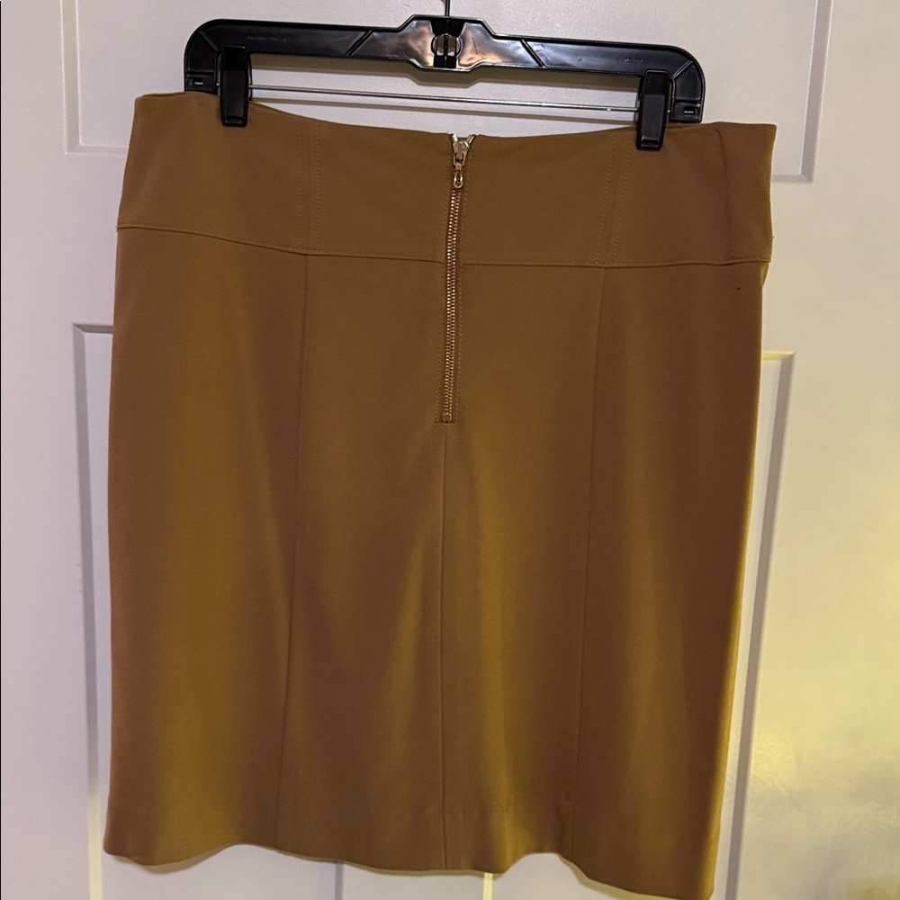 Ann Taylor Classic Tan A-Line Skirt - Picture 2 of 4